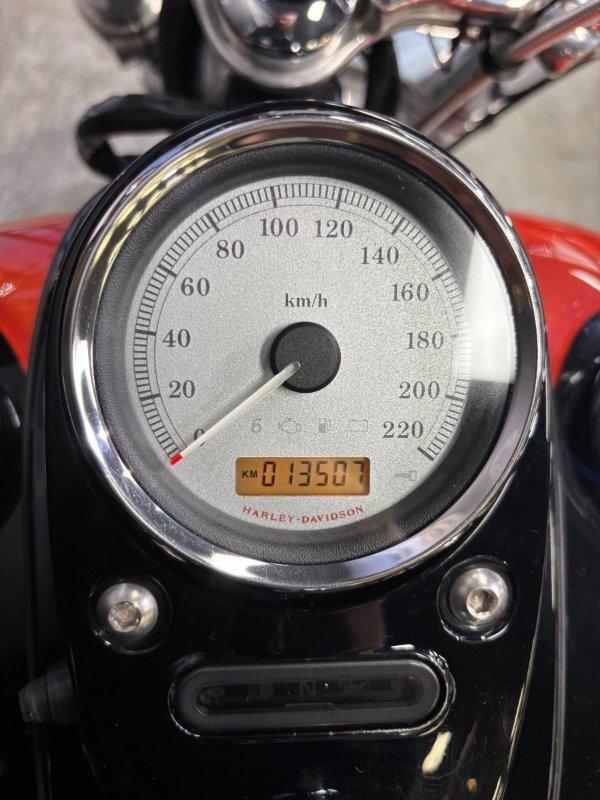 2011 HARLEY-DAVIDSON FXDWG WIDE GLIDE CRUISER