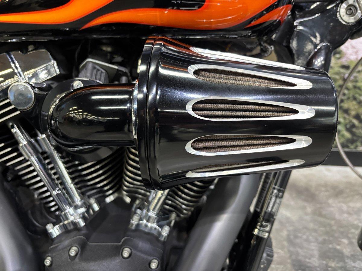 2011 HARLEY-DAVIDSON FXDWG WIDE GLIDE CRUISER