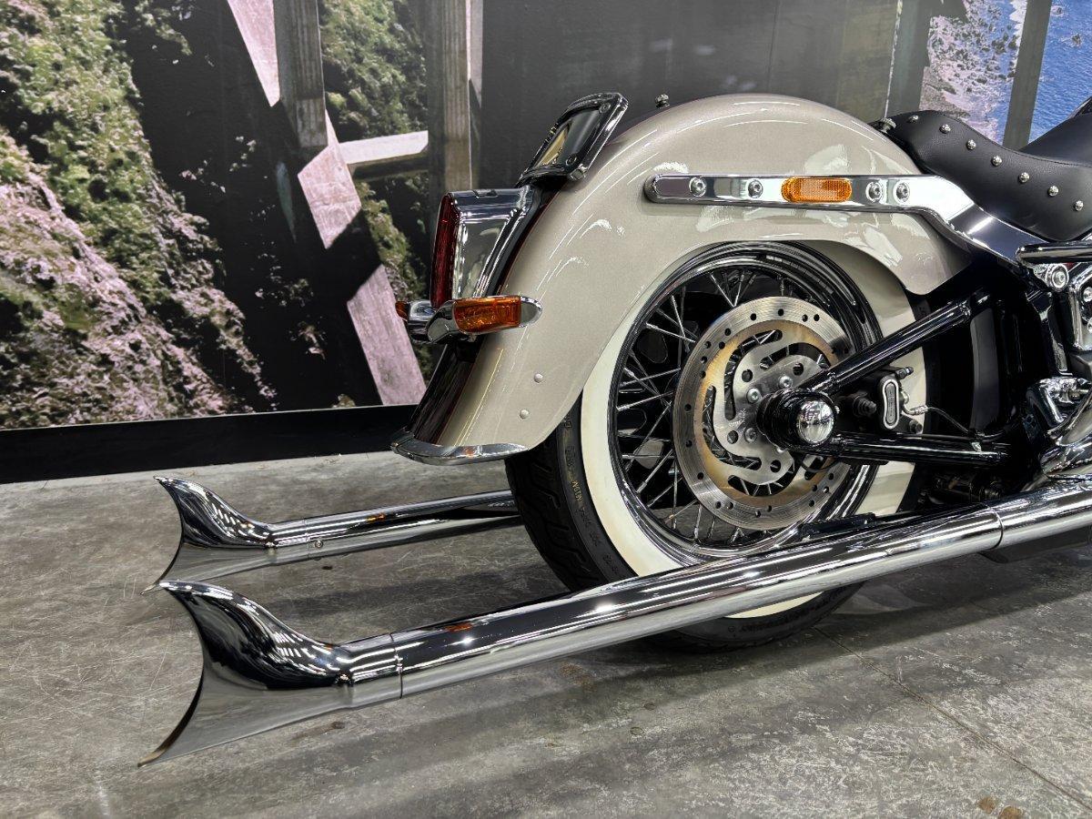2018 HARLEY-DAVIDSON FLDE DELUXE (107) CRUISER