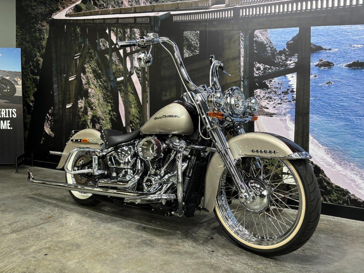 2018 HARLEY-DAVIDSON FLDE DELUXE (107) CRUISER