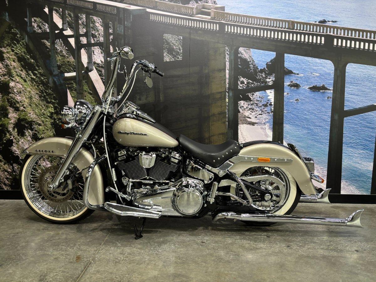 2018 HARLEY-DAVIDSON FLDE DELUXE (107) CRUISER
