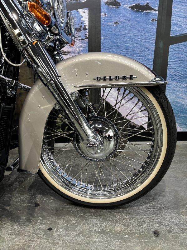 2018 HARLEY-DAVIDSON FLDE DELUXE (107) CRUISER