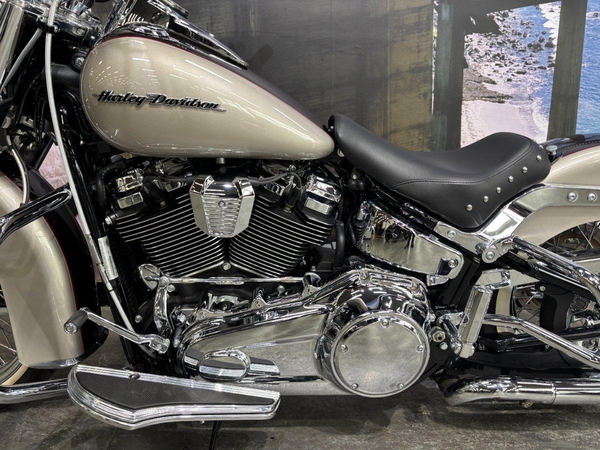 2018 HARLEY-DAVIDSON FLDE DELUXE (107) CRUISER