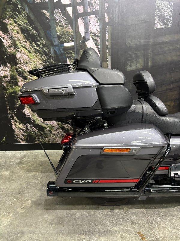 2020 HARLEY-DAVIDSON FLHTKSE CVO LIMITED CRUISER