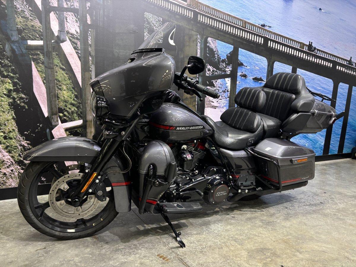 2020 HARLEY-DAVIDSON FLHTKSE CVO LIMITED CRUISER