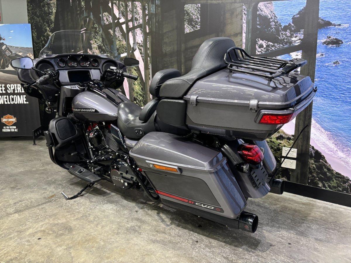 2020 HARLEY-DAVIDSON FLHTKSE CVO LIMITED CRUISER