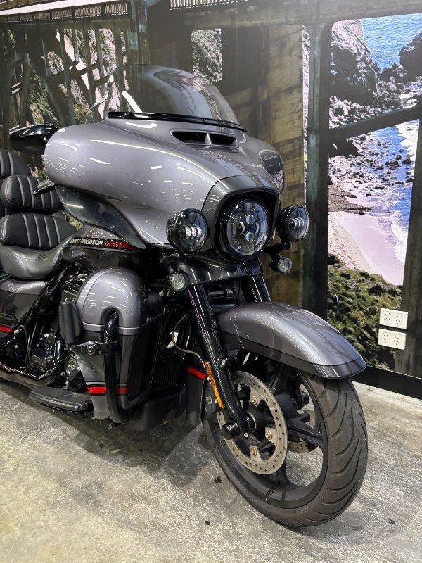 2020 HARLEY-DAVIDSON FLHTKSE CVO LIMITED CRUISER