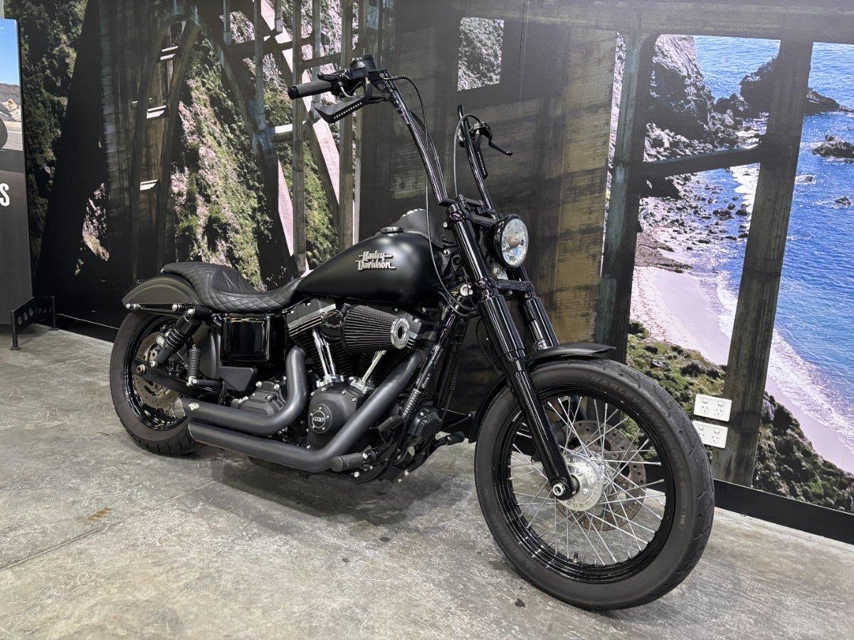 2017 HARLEY-DAVIDSON FXDB STREET BOB CRUISER