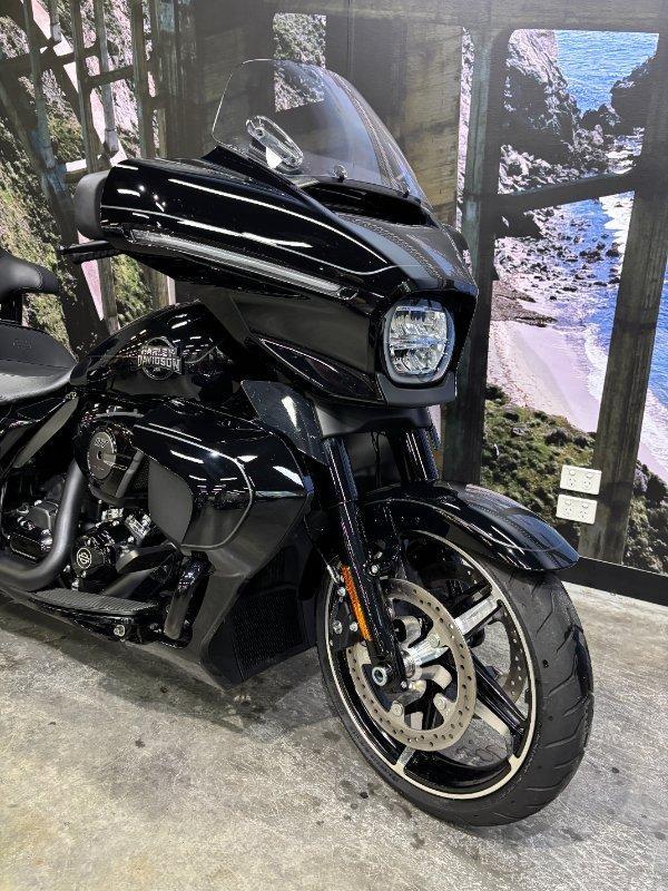2025 HARLEY-DAVIDSON FLHXU STREET GLIDE ULTRA (117) TOURER