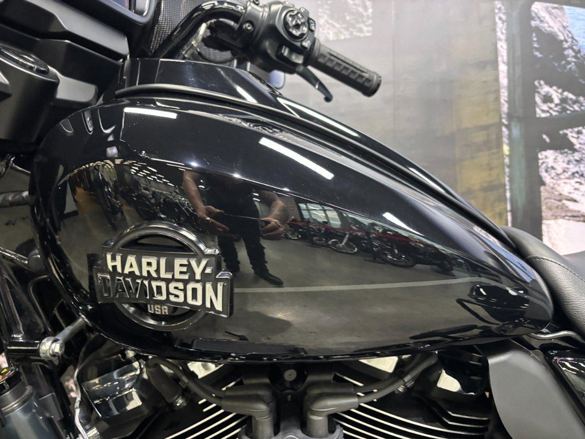 2025 HARLEY-DAVIDSON FLHXU STREET GLIDE ULTRA (117) TOURER