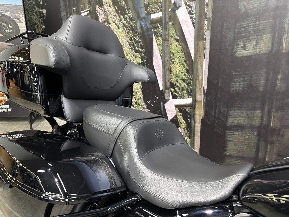 2025 HARLEY-DAVIDSON FLHXU STREET GLIDE ULTRA (117) TOURER