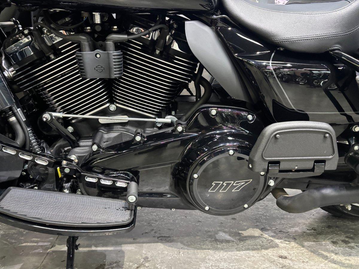 2025 HARLEY-DAVIDSON FLHXU STREET GLIDE ULTRA (117) TOURER