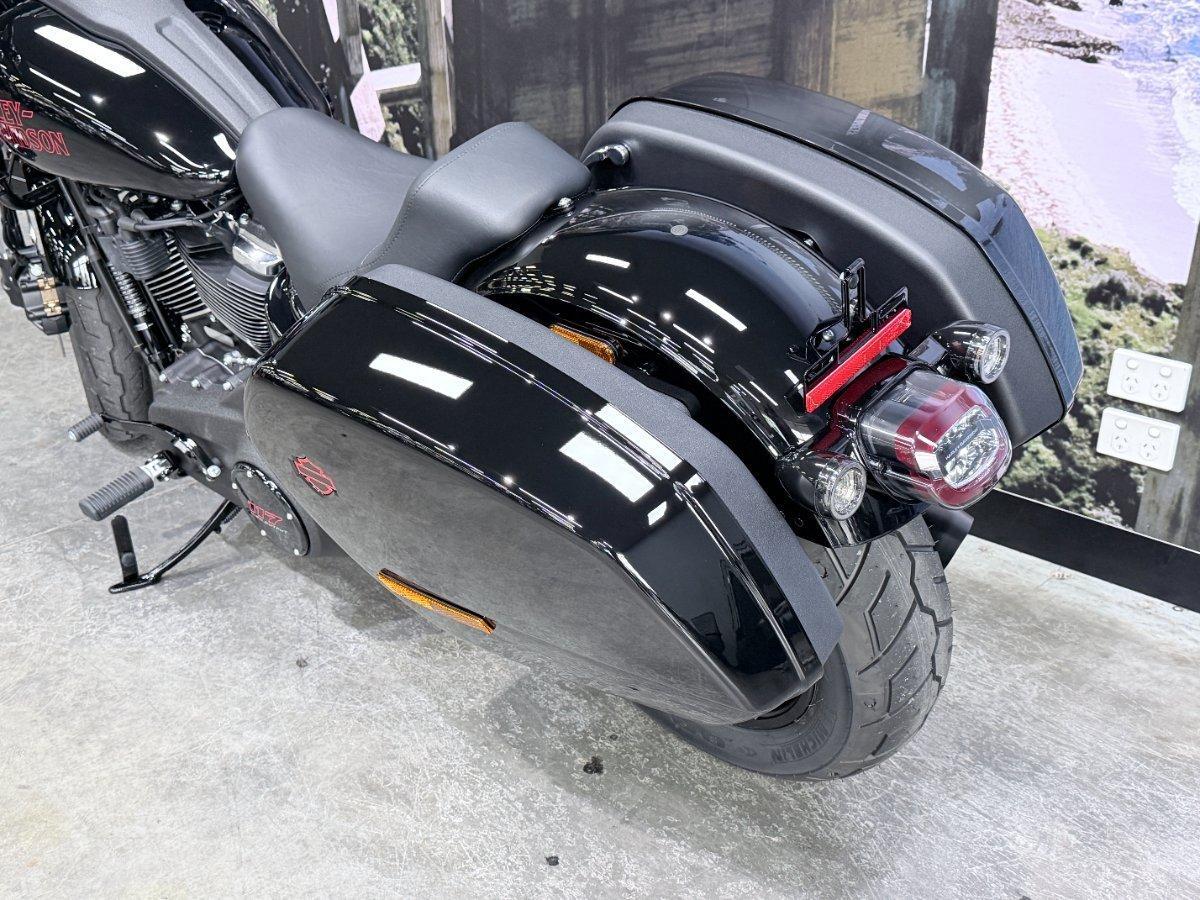 2026 HARLEY-DAVIDSON FXLRST LOW RIDER ST (117) CRUISER