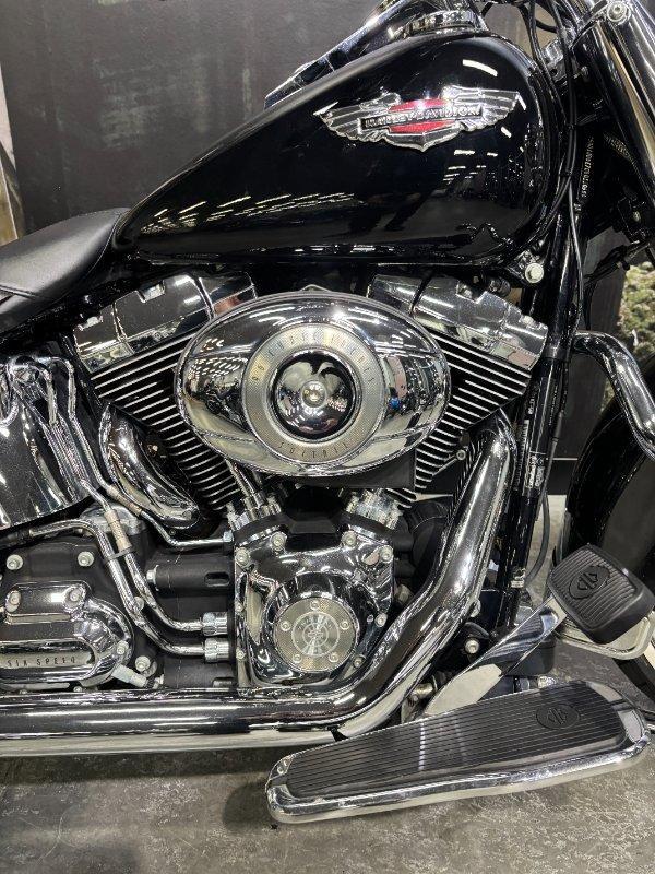 2011 HARLEY-DAVIDSON FLSTN SOFTAIL DELUXE CRUISER