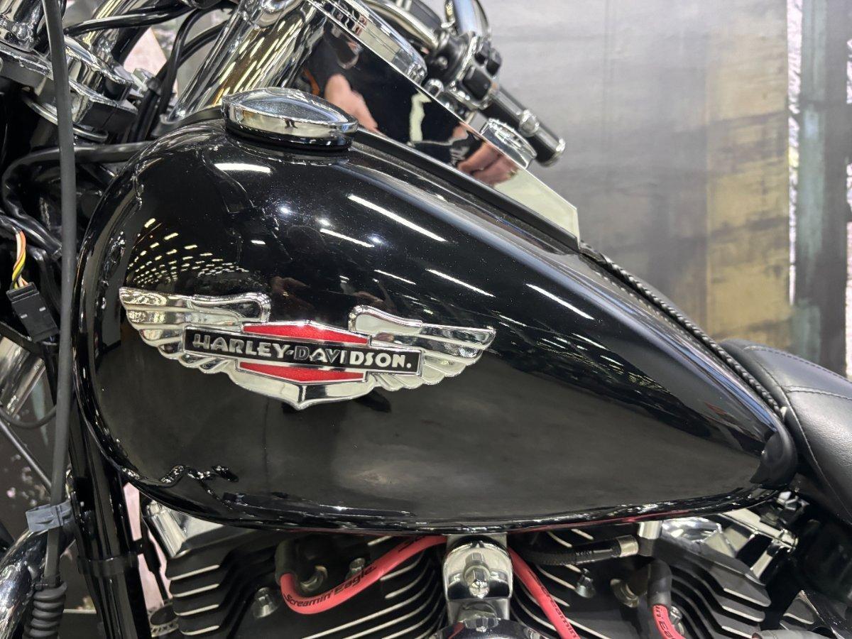 2011 HARLEY-DAVIDSON FLSTN SOFTAIL DELUXE CRUISER