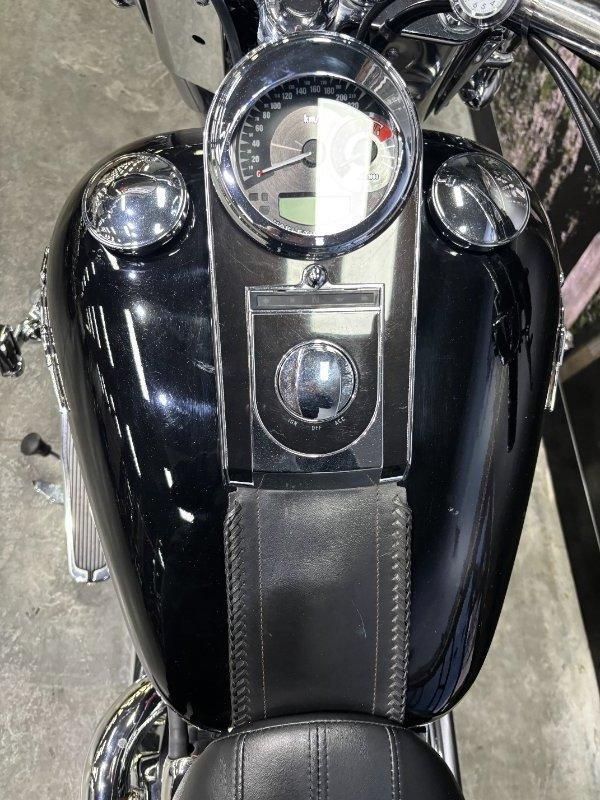 2011 HARLEY-DAVIDSON FLSTN SOFTAIL DELUXE CRUISER
