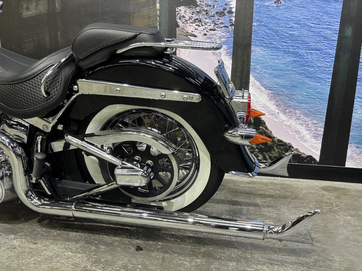 2011 HARLEY-DAVIDSON FLSTN SOFTAIL DELUXE CRUISER