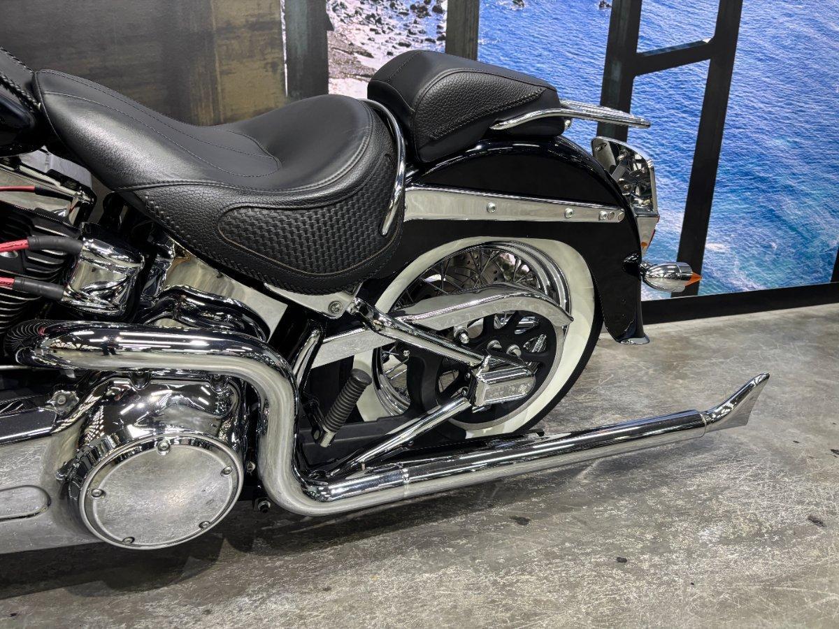 2011 HARLEY-DAVIDSON FLSTN SOFTAIL DELUXE CRUISER