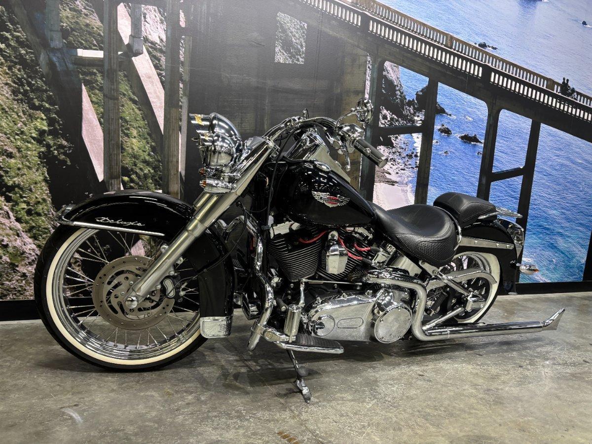 2011 HARLEY-DAVIDSON FLSTN SOFTAIL DELUXE CRUISER