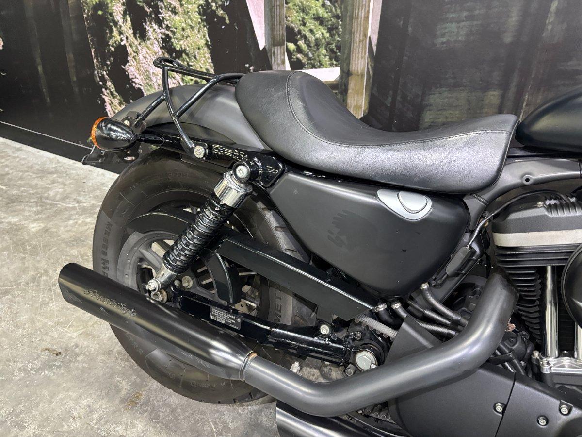 2010 HARLEY-DAVIDSON XL883N IRON 883 CRUISER