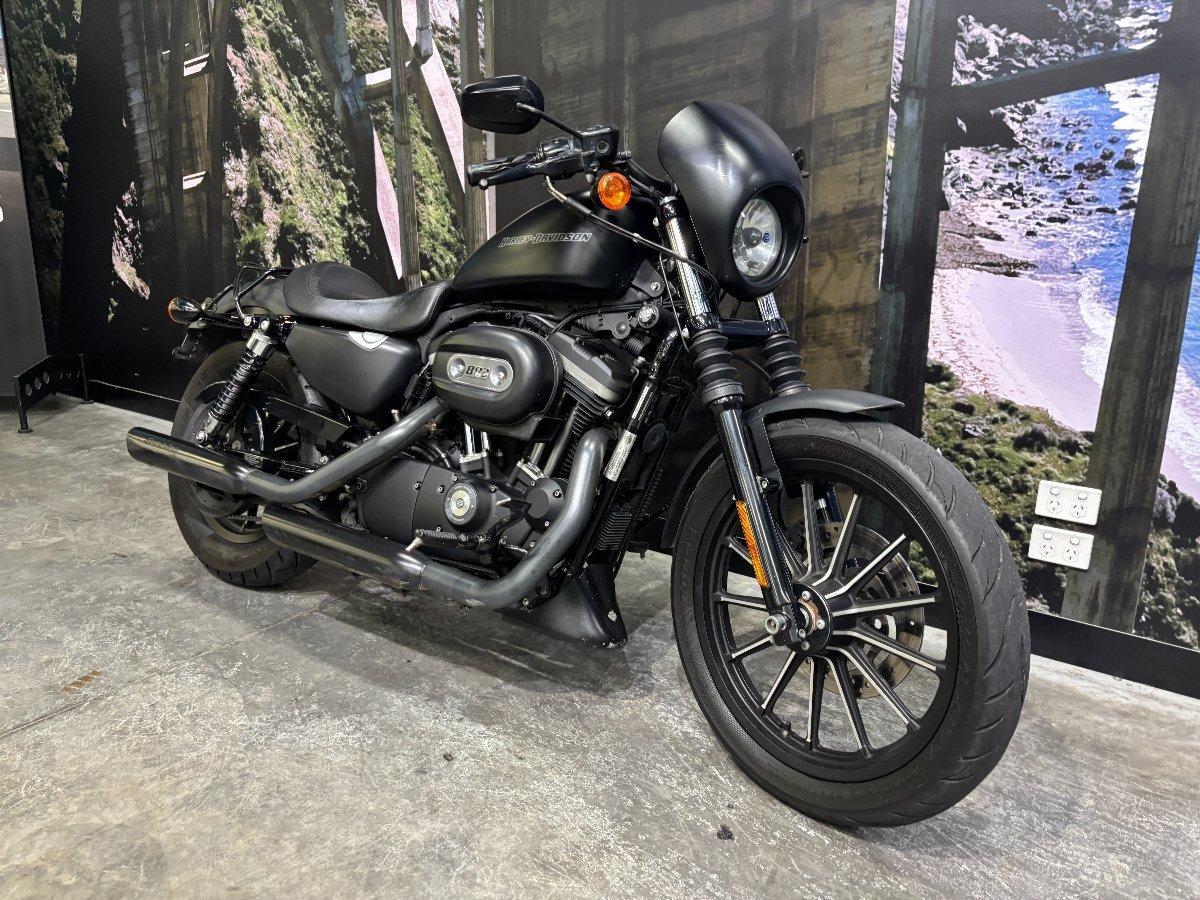 2010 HARLEY-DAVIDSON XL883N IRON 883 CRUISER