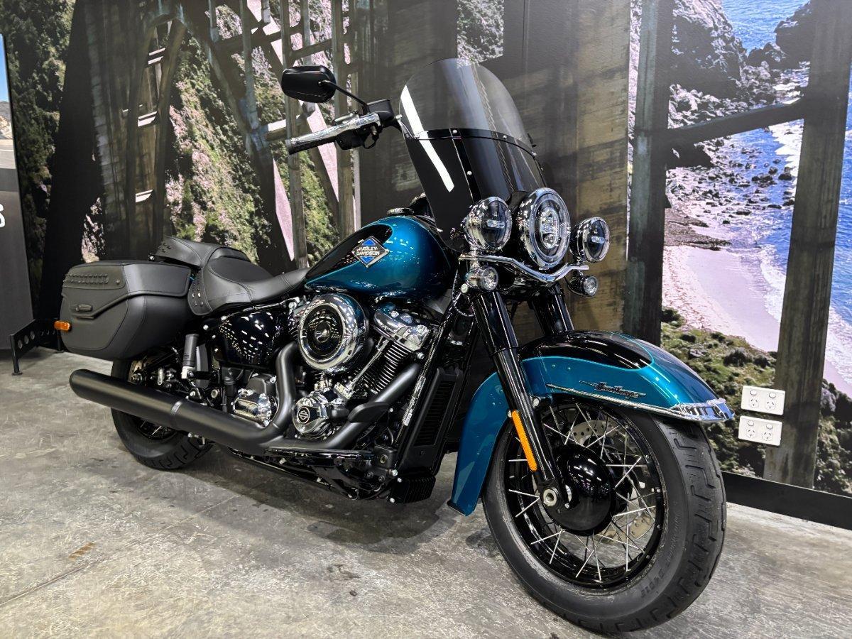 2026 HARLEY-DAVIDSON FLHC HERITAGE CLASSIC (117) CRUISER