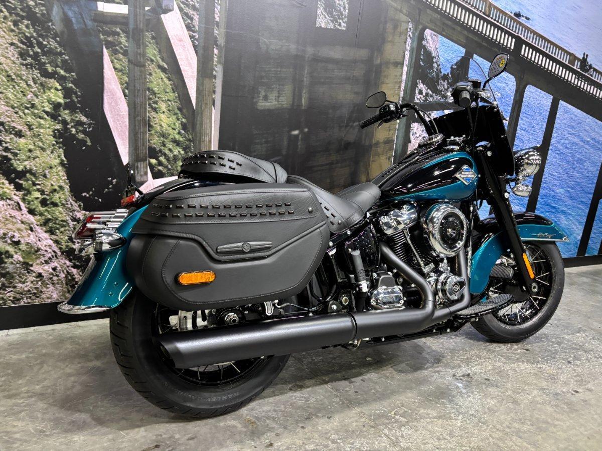 2026 HARLEY-DAVIDSON FLHC HERITAGE CLASSIC (117) CRUISER