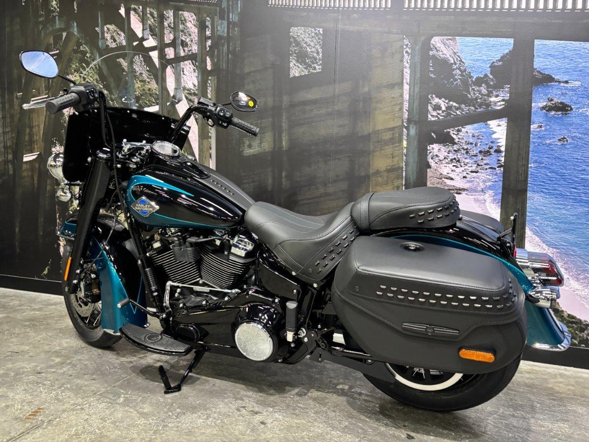 2026 HARLEY-DAVIDSON FLHC HERITAGE CLASSIC (117) CRUISER