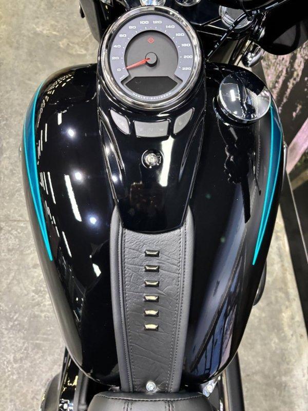 2026 HARLEY-DAVIDSON FLHC HERITAGE CLASSIC (117) CRUISER