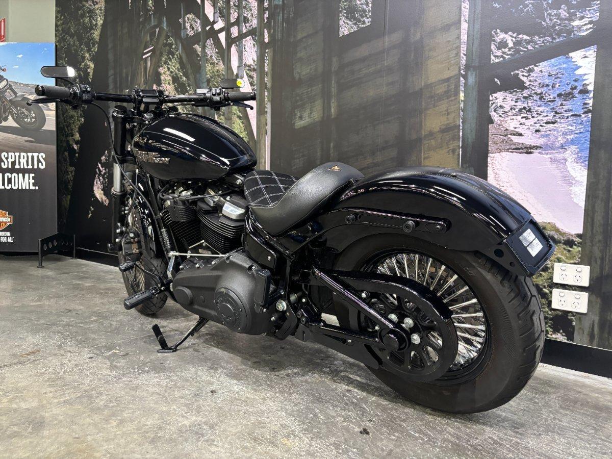 2020 HARLEY-DAVIDSON FXBB STREET BOB (107) CRUISER