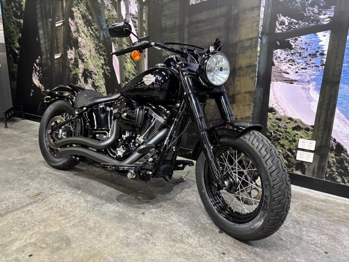 2017 HARLEY-DAVIDSON FLSS SOFTAIL SLIM S CRUISER