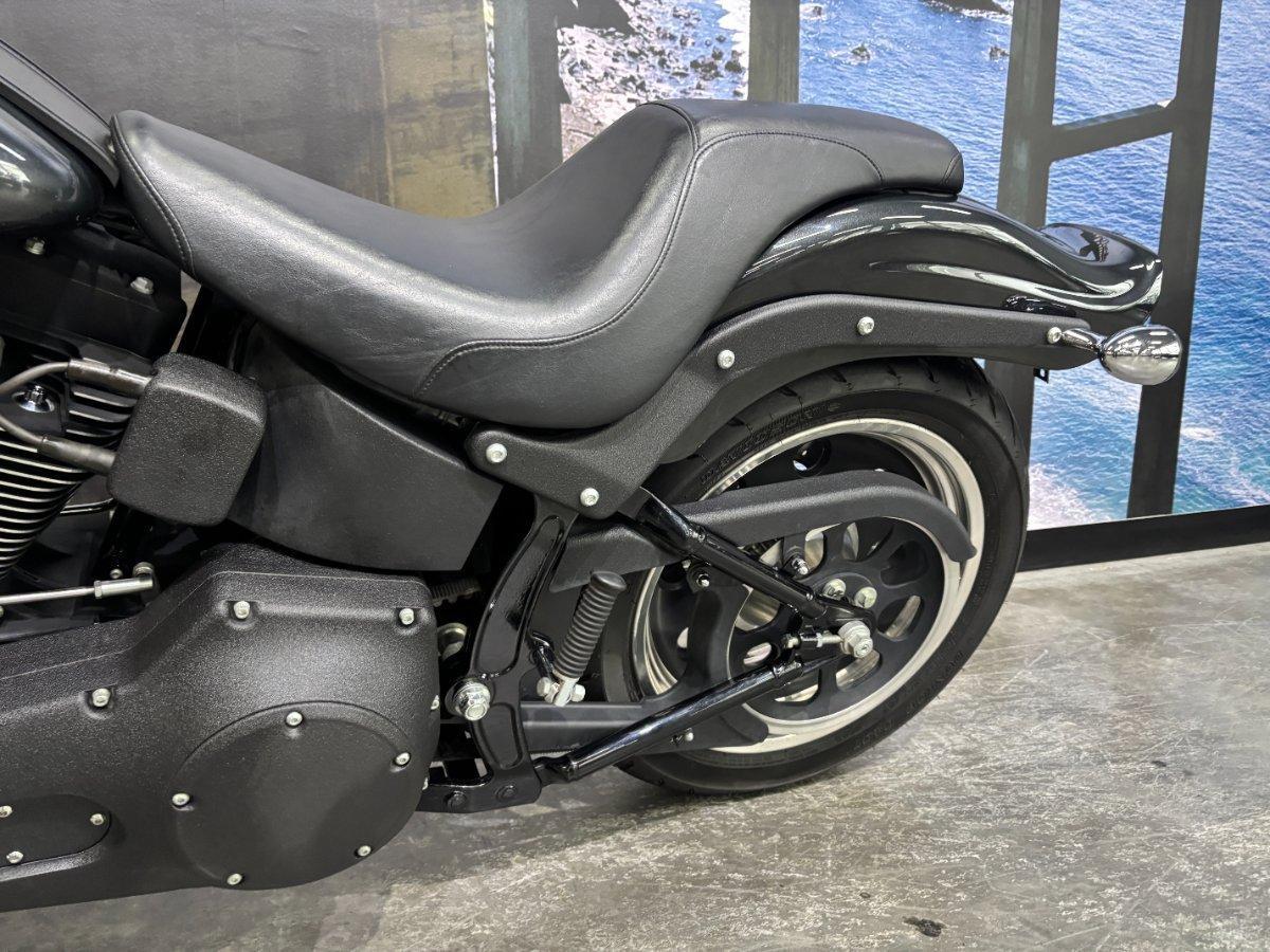 2006 HARLEY-DAVIDSON FXSTB NIGHT TRAIN CRUISER