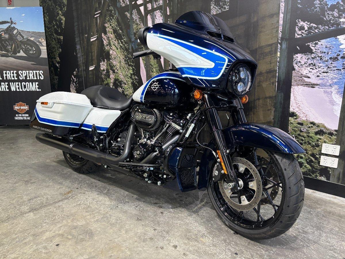 2021 HARLEY-DAVIDSON FLHXS STREET GLIDE SPECIAL CRUISER