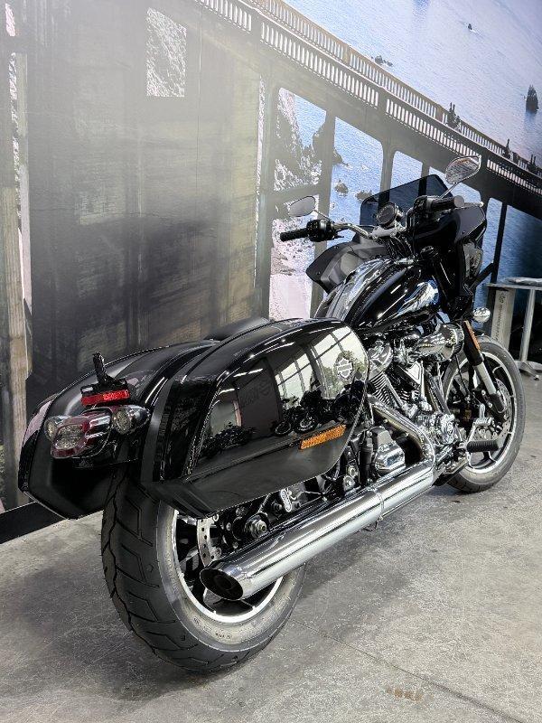 2026 HARLEY-DAVIDSON FXLRST LOW RIDER ST (117) CRUISER