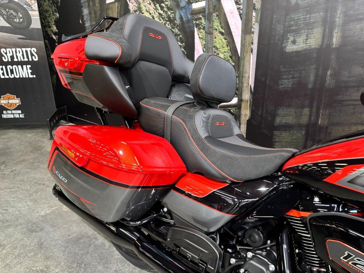 2026 HARLEY-DAVIDSON FLHXLSE CVO STR GLIDE LTD(121) CRUISER