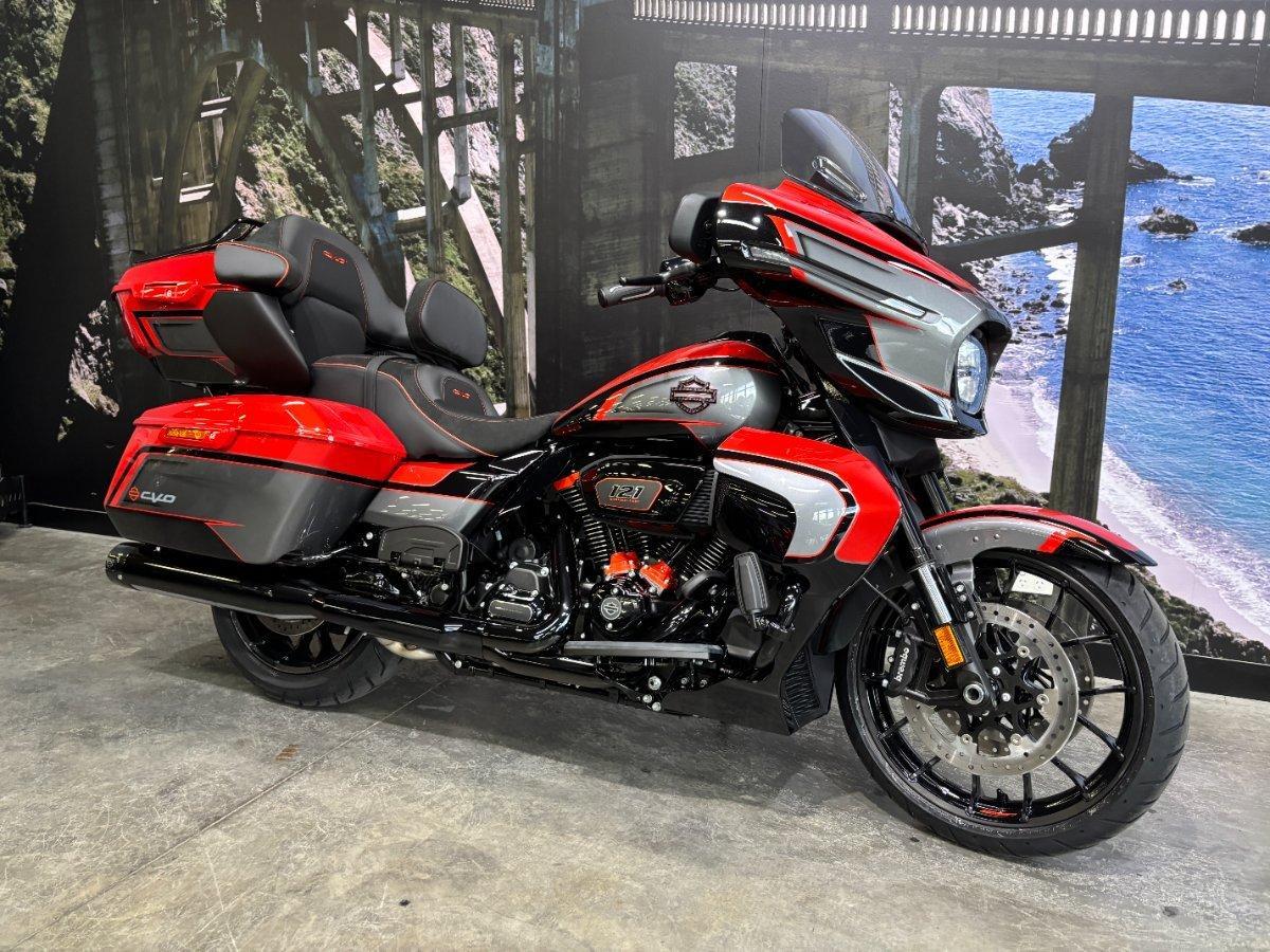 2026 HARLEY-DAVIDSON FLHXLSE CVO STR GLIDE LTD(121) CRUISER