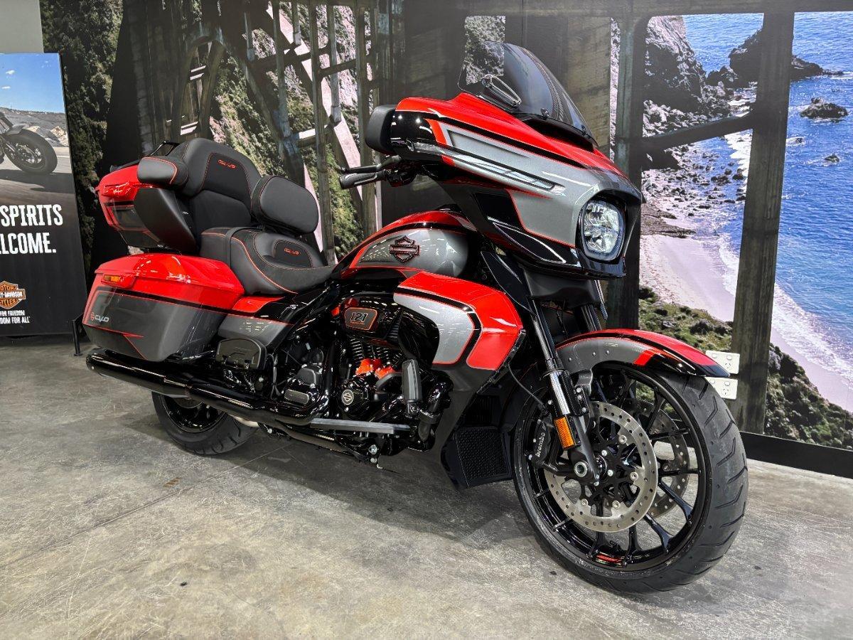 2026 HARLEY-DAVIDSON FLHXLSE CVO STR GLIDE LTD(121) CRUISER
