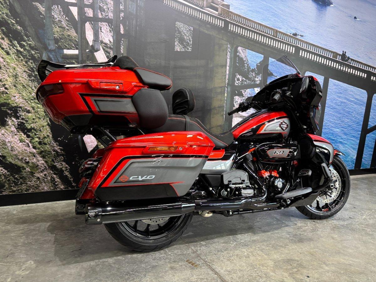 2026 HARLEY-DAVIDSON FLHXLSE CVO STR GLIDE LTD(121) CRUISER