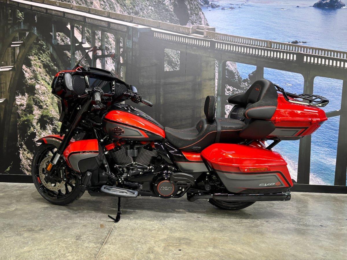 2026 HARLEY-DAVIDSON FLHXLSE CVO STR GLIDE LTD(121) CRUISER