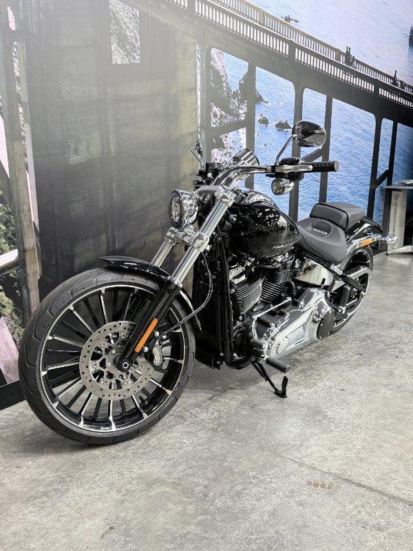 2026 HARLEY-DAVIDSON FXBR BREAKOUT (117) CRUISER