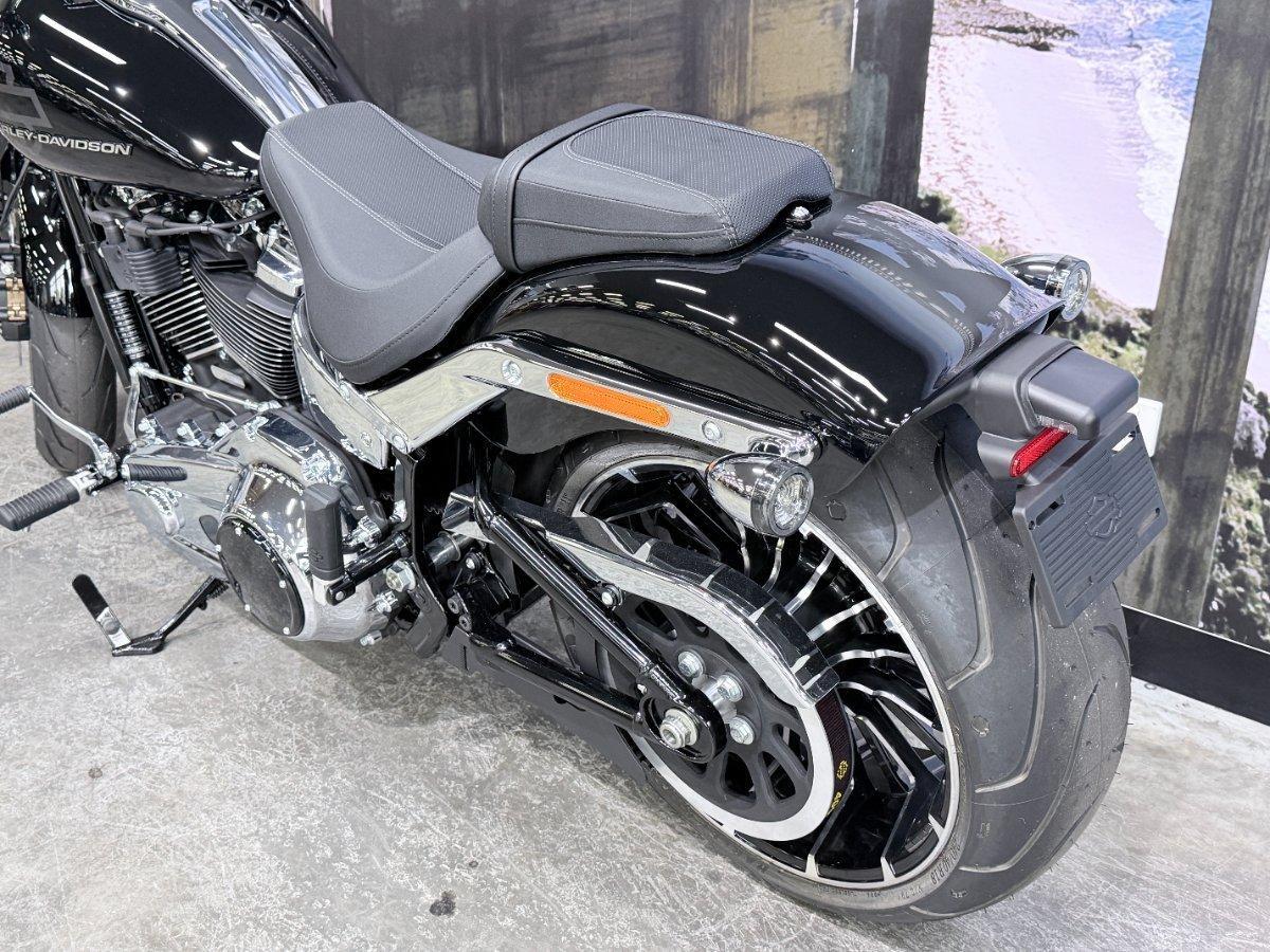 2026 HARLEY-DAVIDSON FXBR BREAKOUT (117) CRUISER