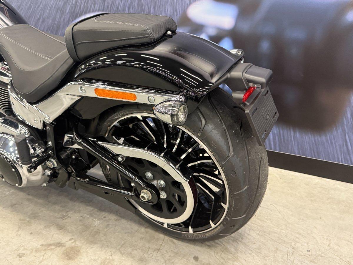 2026 HARLEY-DAVIDSON FXBR BREAKOUT (117) CRUISER