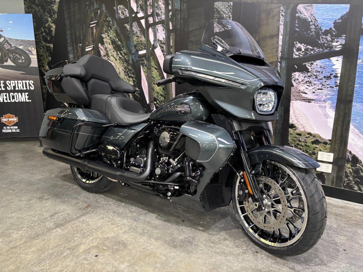 2026 HARLEY-DAVIDSON FLHXL STREET GLIDE LIMITED 117 CRUISER