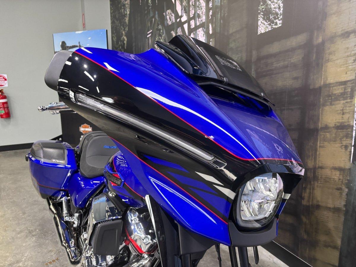 2025 HARLEY-DAVIDSON FLHXSE CVO STREET GLIDE (121) TOURER