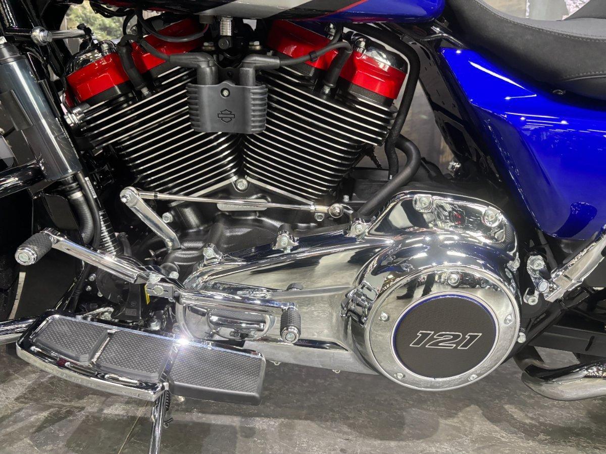 2025 HARLEY-DAVIDSON FLHXSE CVO STREET GLIDE (121) TOURER