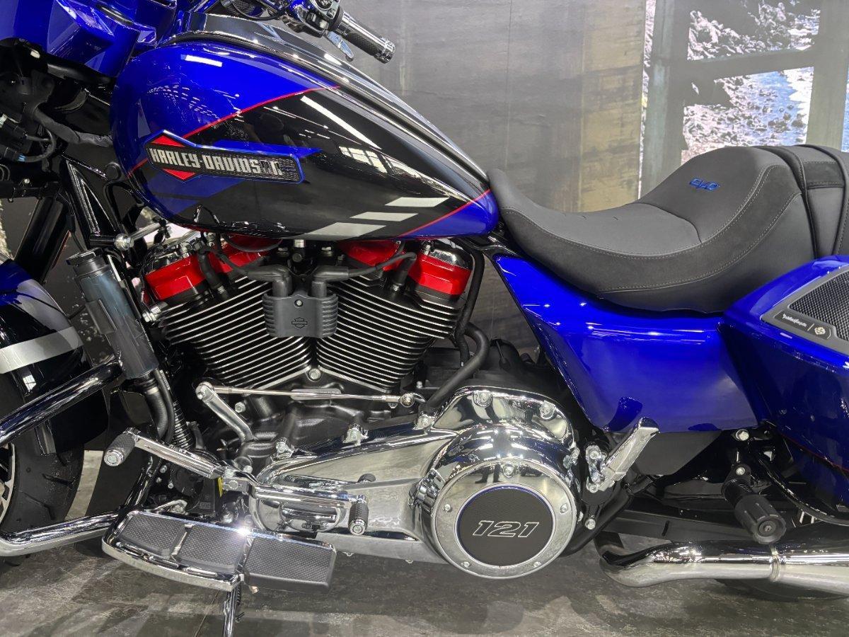 2025 HARLEY-DAVIDSON FLHXSE CVO STREET GLIDE (121) TOURER