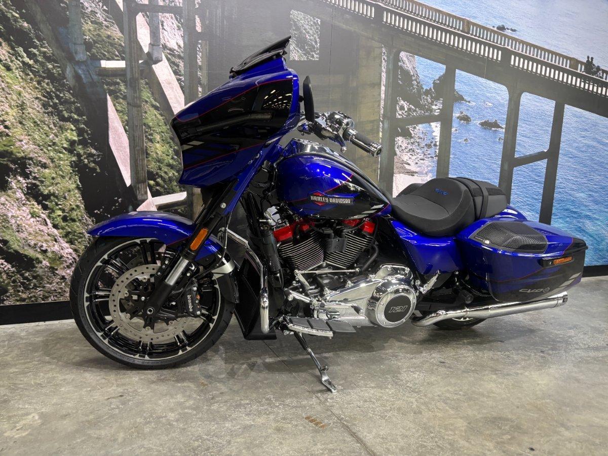 2025 HARLEY-DAVIDSON FLHXSE CVO STREET GLIDE (121) TOURER