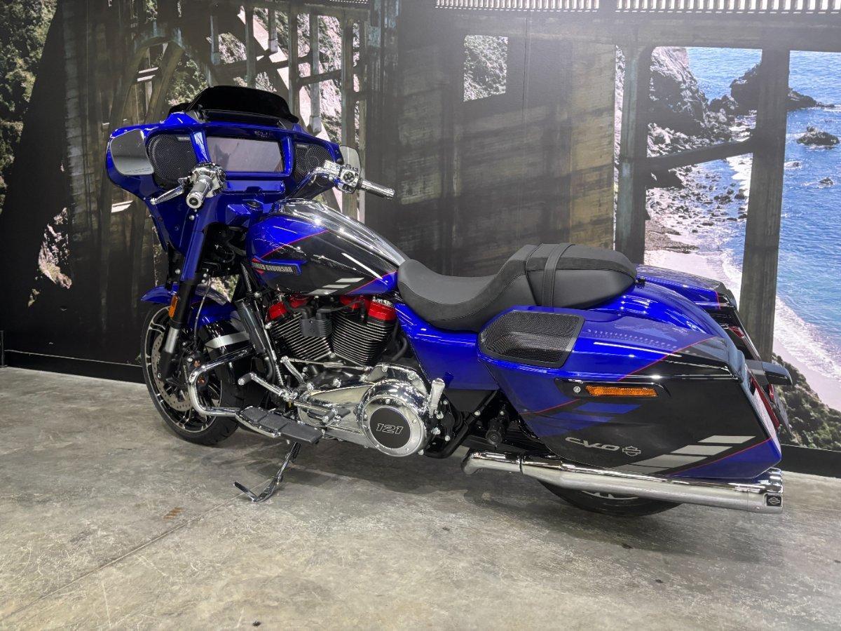 2025 HARLEY-DAVIDSON FLHXSE CVO STREET GLIDE (121) TOURER