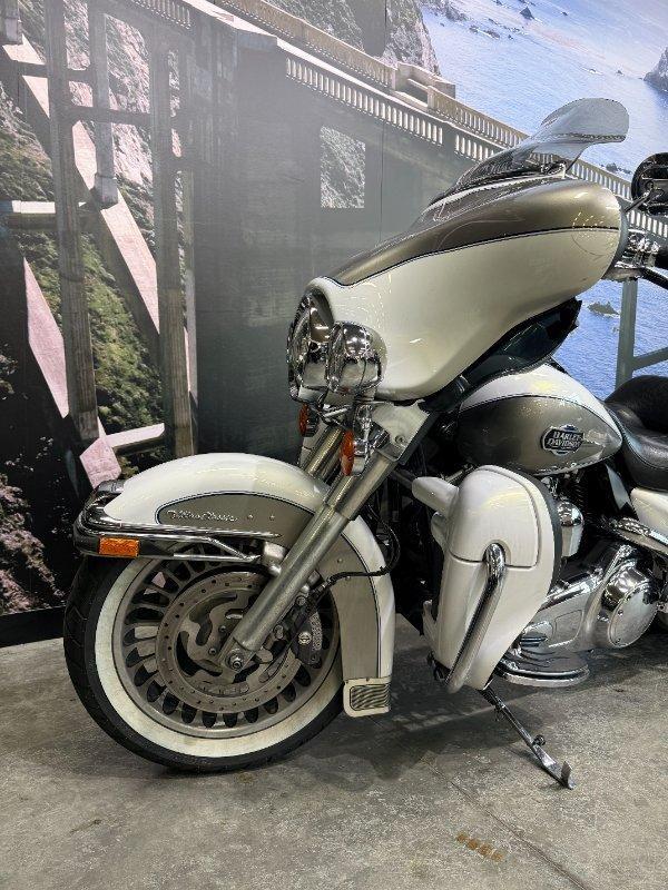 2009 HARLEY-DAVIDSON FLHTCU ULTRA CLASSIC E/GLIDE CRUISER