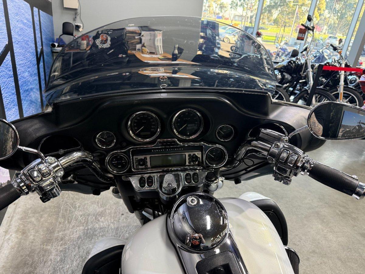 2009 HARLEY-DAVIDSON FLHTCU ULTRA CLASSIC E/GLIDE CRUISER